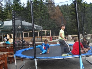 38503205_706927489657574_417110318796242944_o